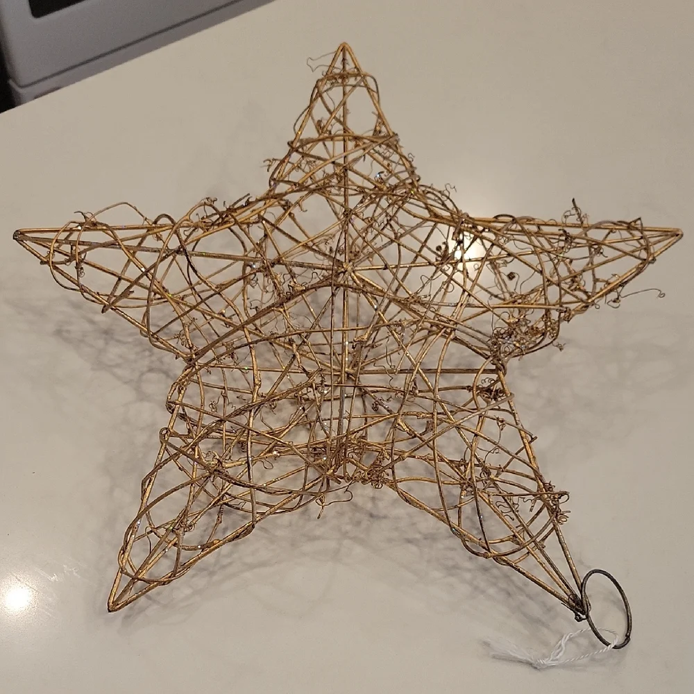 Large Gold Weaved With Twine Star